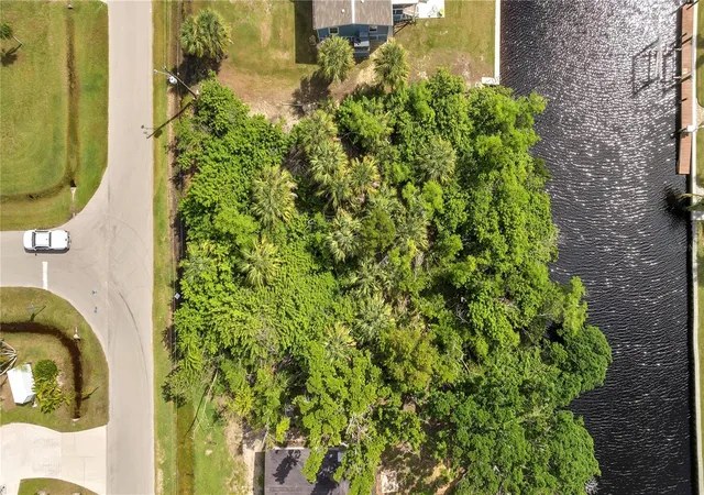 Photo 4 of Land for sale at 727 Marlin Dr, Punta Gorda, FL 33950 | MLS# S5092406 | Listing updated on 2026-08-01