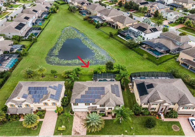 Photo 2 of Sale Pending at 15465 Heron Hideaway Cir, Winter Garden, FL 34787 | MLS# O6149841 | Listing updated on 2023-12-10