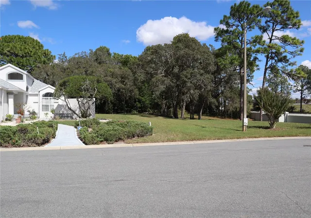 Photo 2 of Land for sale at 11053 Via Santiago Ct, Spring Hill, FL 34608 | MLS# W7858935 | Listing updated on 2026-04-28