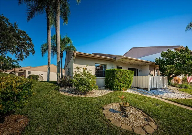 2nd image of 180 Ingrid Pl, Oldsmar, FL 34677 | MLS# U8218151