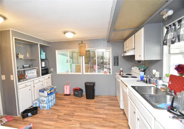 Photo 3 of Manufactured home for sale at 5722 Little Eva Rd, Haines City, FL 33844 | MLS# P4927937 | Listing updated on 2025-10-18