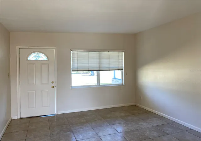 Photo 3 of Sale Pending at 1105 Briarwood Rd, Brandon, FL 33511 | MLS# U8219370 | Listing updated on 2023-12-18
