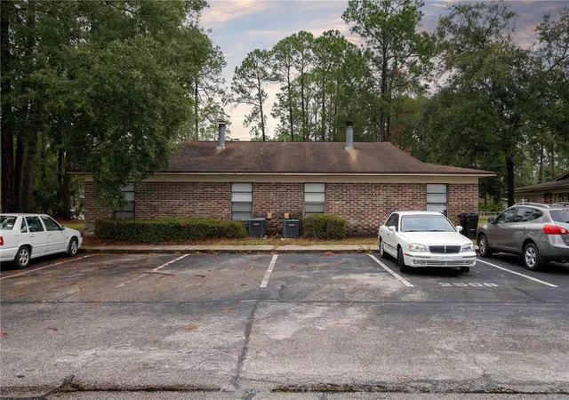Photo 2 of Sale Pending at 2442 Nw 59th Ave, Gainesville, FL 32653 | MLS# GC517523 | Listing updated on 2023-11-16
