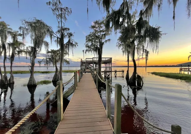 Homes for sale in Clermont, FL | 1241 W Lakeshore Dr, Clermont, FL 34711 | MLS# G5075759