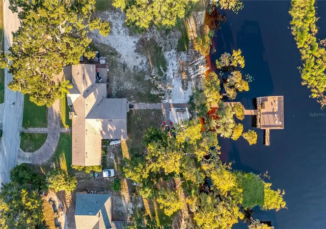 4th image of 1241 W Lakeshore Dr, Clermont, FL 34711 | MLS# G5075759