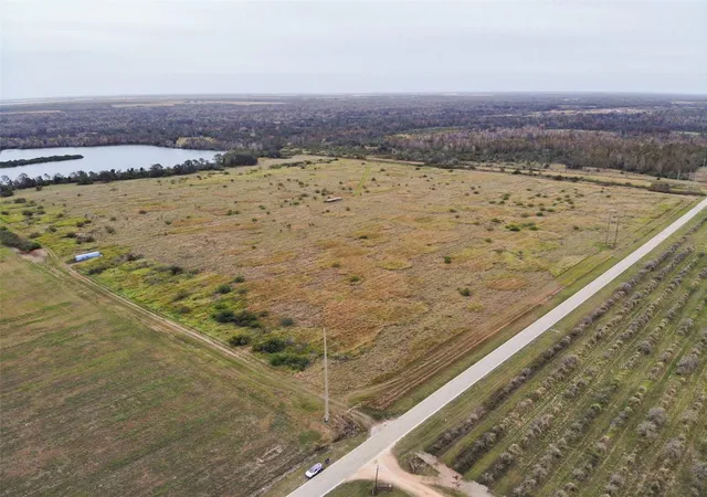 Photo 3 of Land for sale at Old Bowling Green Rd, Fort Meade, FL 33841 | MLS# L4941094 | Listing updated on 2026-10-01