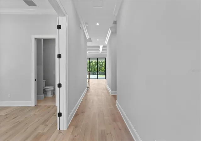 3rd image of 3109 W Knights Ave, Tampa, FL 33611 | MLS# T3491891
