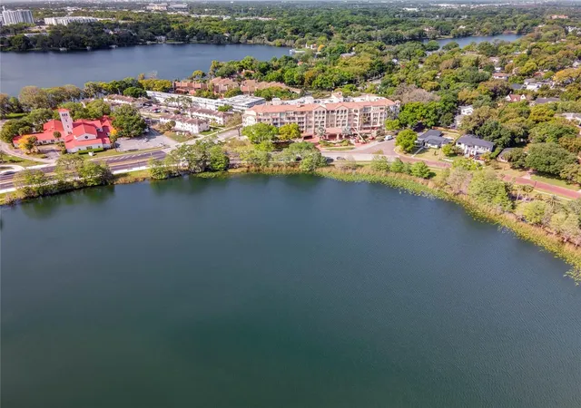 2nd image of 1110 W Ivanhoe Blvd, ORLANDO, FL 32804