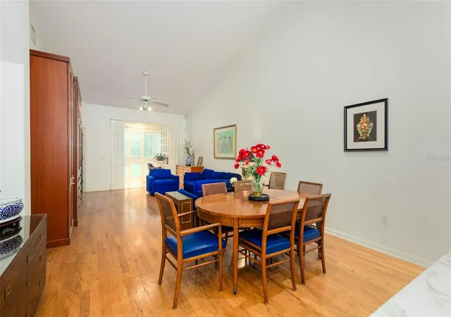 Listing Photo 5 - Condo for sale in building located at 334 Enclave Dr, LAKELAND, FL 33803 - Unit #334