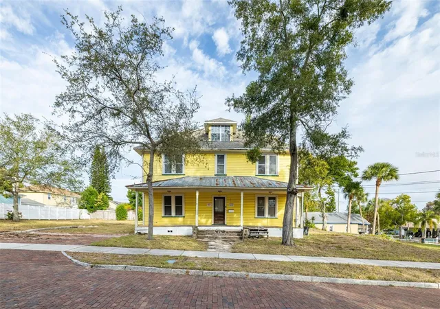 1st image of 553 Division St, Tarpon Springs, FL 34689 | MLS# U8224317