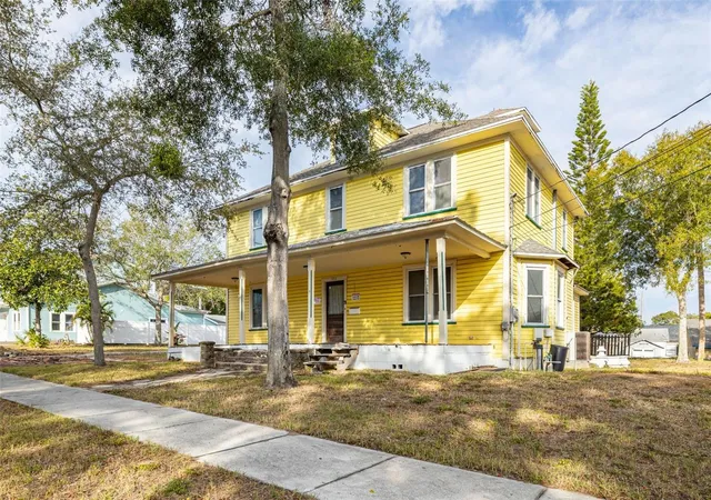 4th image of 553 Division St, Tarpon Springs, FL 34689 | MLS# U8224317