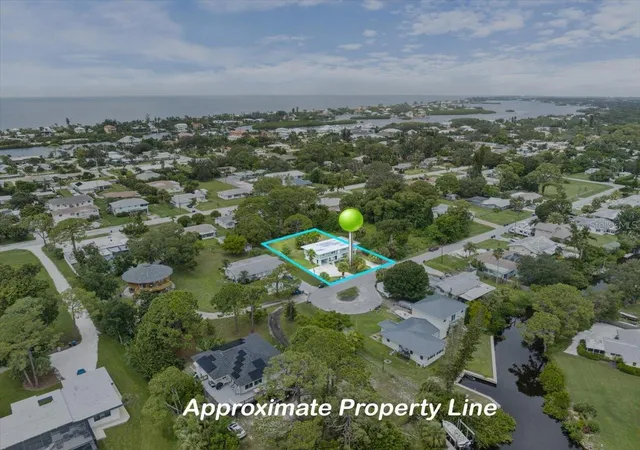 3rd image of 307 Winfield Way, Nokomis, FL 34275 | MLS# A4594446