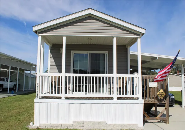 Photo 3 of Manufactured home for sale at 5143 Northshore Dr, Polk City, FL 33868 | MLS# P4928826 | Listing updated on 2026-10-09