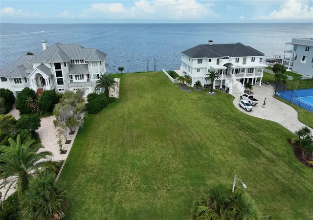 Photo 4 of Land for sale at 5141 Westshore Dr, New Port Richey, FL 34652 | MLS# U8227960 | Listing updated on 2026-09-24