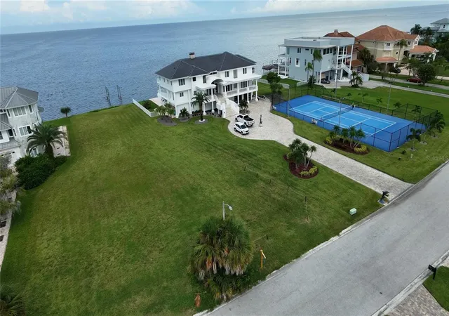 Photo 4 of Land for sale at 21 Westshore Dr, New Port Richey, FL 34652 | MLS# U8227964 | Listing updated on 2026-09-24
