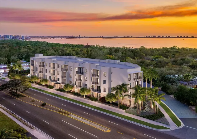 1st image of 4959 N Remington Dr #111, Sarasota, FL 34234 | MLS# A4599461