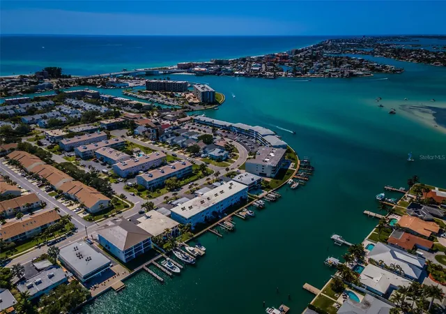 2nd image of 12305 3rd St E #2, Treasure Island, FL 33706 | MLS# U8232382