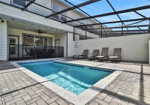 5th image of 900 Paradise Dr, Davenport, FL 33897 | MLS# O6184802
