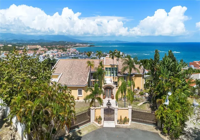 Photo 1 of Mansion for sale at 10 Ridgetop, Humacao, PR 00791 | MLS# PR9105079 | Listing updated on 2026-04-02
