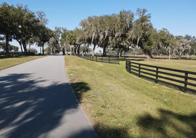 5th image of 16070 Se 55 Ave Rd, Summerfield, FL 34491 | MLS# OM674734