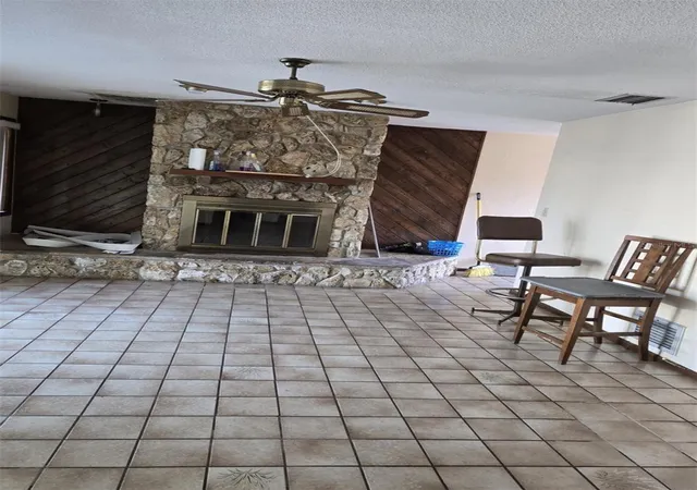 Photo 2 of Single family home for sale at 748 Merrimac Dr, Port Orange, FL 32127 | MLS# U8236472 | Listing updated on 2026-09-24