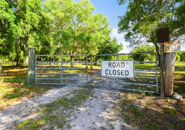 Photo 3 of Sale Pending at 12500 Hamlin Rd, Spring Hill, FL 34610 | MLS# T3515077 | Listing updated on 2026-07-02