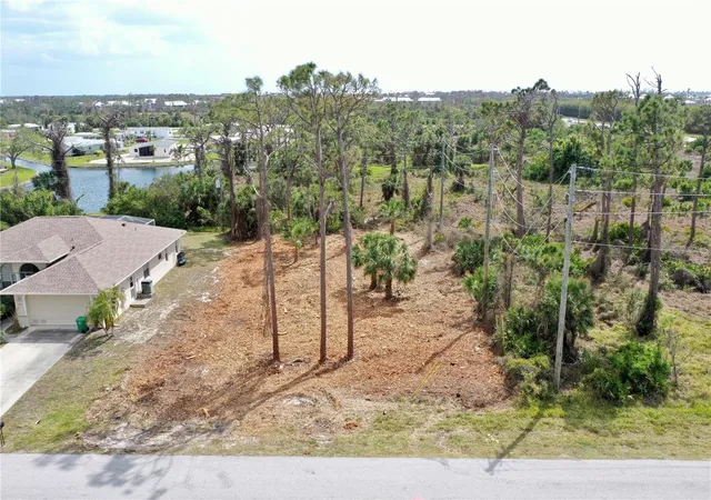 Photo 1 of Land for sale at 8905 Bantry Bay, Englewood, FL 34224 | MLS# C7491034 | Listing updated on 2026-04-02