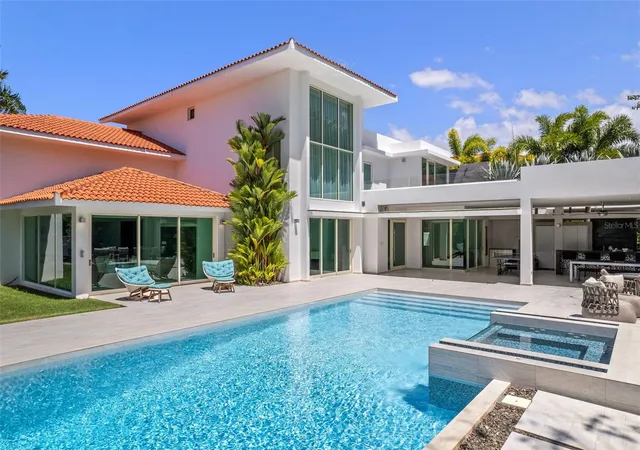 Photo 1 of Mansion for sale at 336 Dorado Beach East, Dorado, PR 00646 | MLS# PR9105662 | Listing updated on 2026-03-23