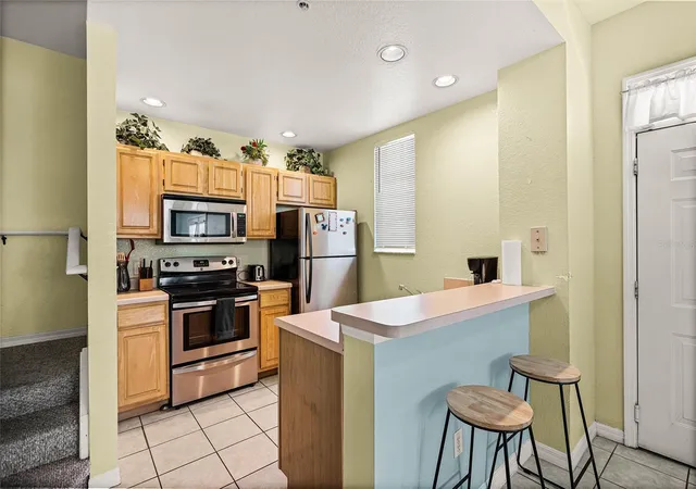 Listing Photo 4 - Condo for sale in building located at 2200 San Zanobi Dr, KISSIMMEE, FL 34741 - Unit #108