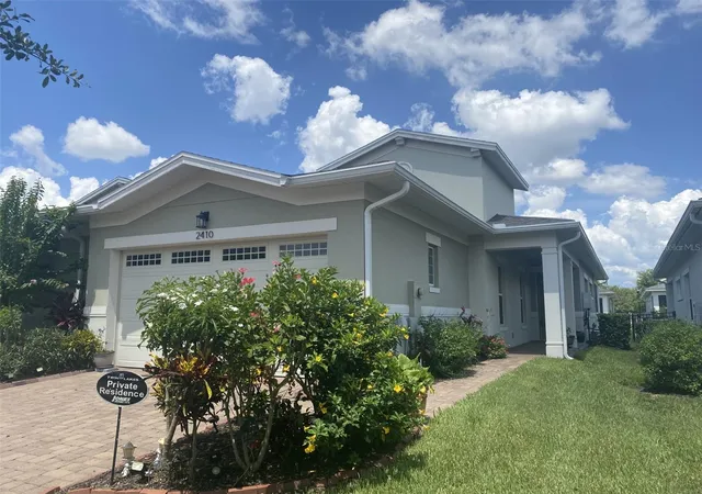Photo 2 of Single family home for sale at 2410 Datura Loop, St Cloud, FL 34772 | MLS# S5103150 | Listing updated on 2026-08-28