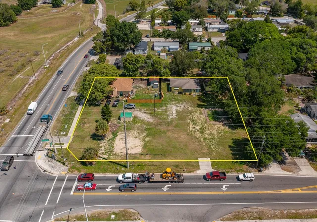 19th image of 101 Eagle Lake Loop Rd E, Winter Haven, FL 33880 | MLS# B4901531