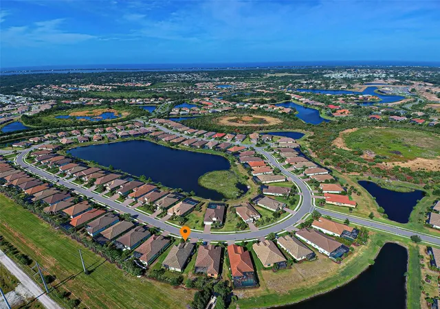 30th image of 26724 Weiskopf Dr, Englewood, FL 34223 | MLS# D6136273