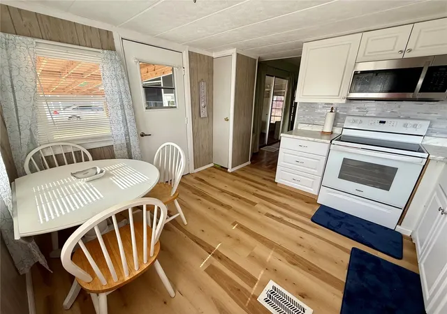 Photo 3 of Manufactured home for sale at 1360 Ibis Dr, Englewood, FL 34224 | MLS# C7492173 | Listing updated on 2026-10-06