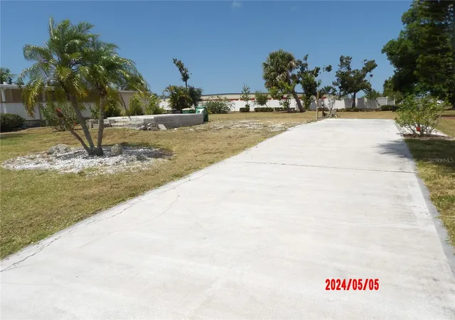 Homes for sale in Englewood, FL | 6317 Oriole Blvd, Englewood, FL 34224 | MLS# D6136452