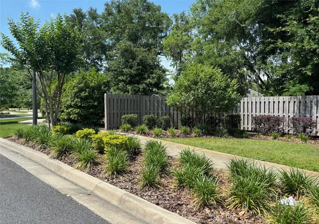 3rd image of 2148 Nw 50Th Way, Gainesville, FL 32605 | MLS# GC521850