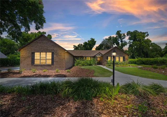 1st image of 2811 Se 14th St, Ocala, FL 34471 | MLS# OM678361