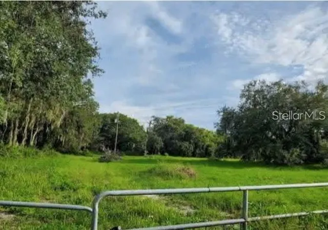 Photo 2 of Single family home for sale at 10510 Sumner Rd, Wimauma, FL 33598 | MLS# T3531607 | Listing updated on 2026-07-18