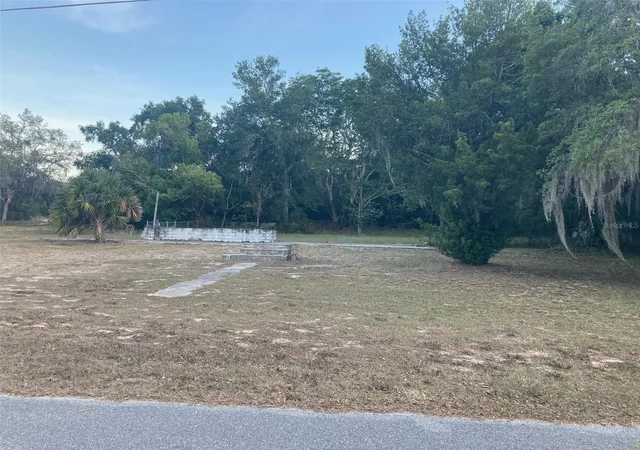 3rd image of 2830 Laurel Ave, Lake Wales, FL 33898 | MLS# T3531750