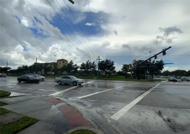 5th image of 1936 Mccoy Rd, Orlando, FL 32809 | MLS# O6213428