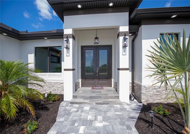 2nd image of 11 Pinehurst Ct, Rotonda West, FL 33947 | MLS# C7494037