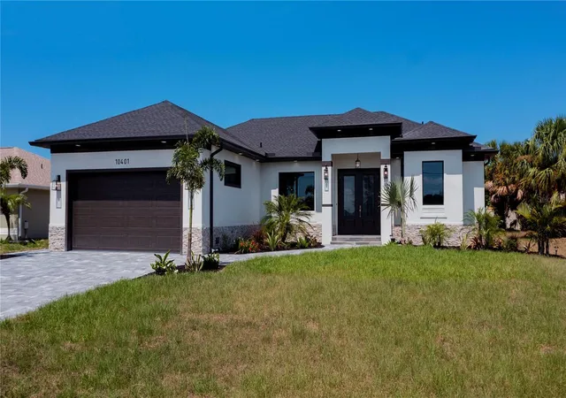 3rd image of 11 Pinehurst Ct, Rotonda West, FL 33947 | MLS# C7494037