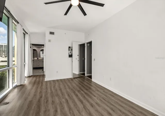 3rd image of 322 E Central Blvd #710, Orlando, FL 32801 | MLS# O6215904