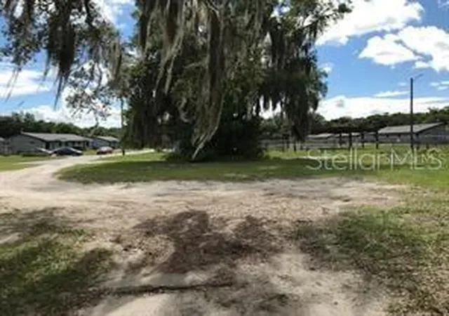 4th image of 1605 Rose Ln, Eustis, FL 32726 | MLS# G5083721