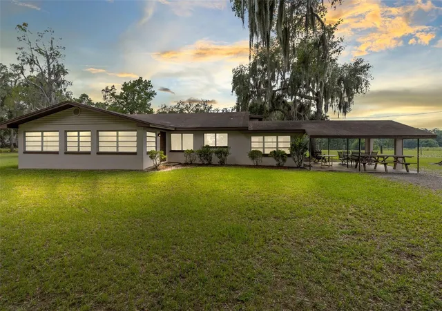 Photo 1 of Sale Pending at 950 S Narcoossee Rd, Saint Cloud, FL 34771 | MLS# S5107673 | Listing updated on 2026-03-25