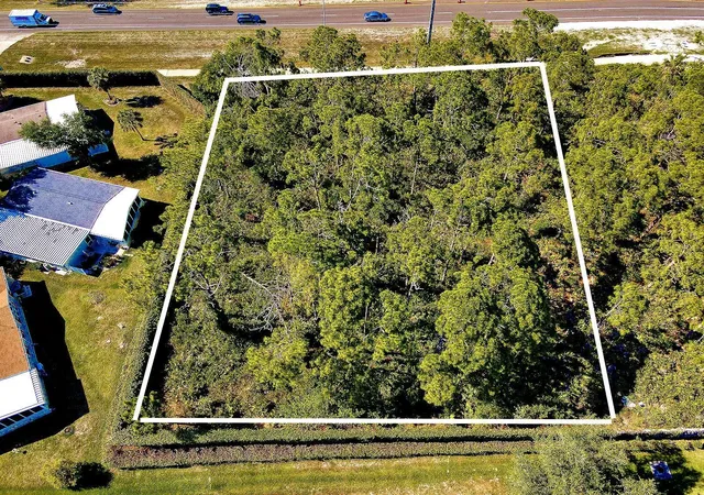 Photo 3 of Land for sale at Lots 1 4 Tamiami Trl, Osprey, FL 34229 | MLS# T3538191 | Listing updated on 2026-05-11
