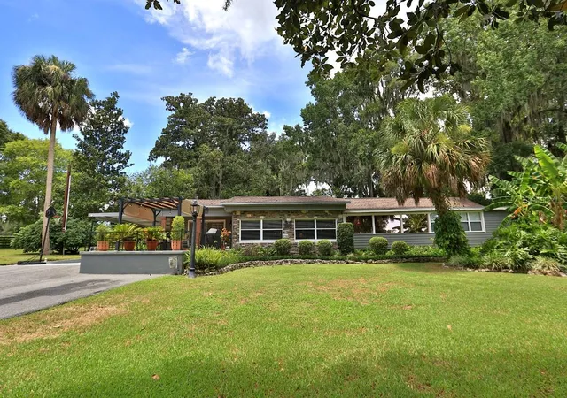 2nd image of 4888 Sw 7th Avenue Rd, Ocala, FL 34471 | MLS# OM681557