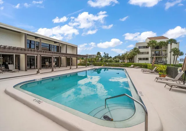 2nd image of 50 Coe Rd, BELLEAIR, FL 33756
