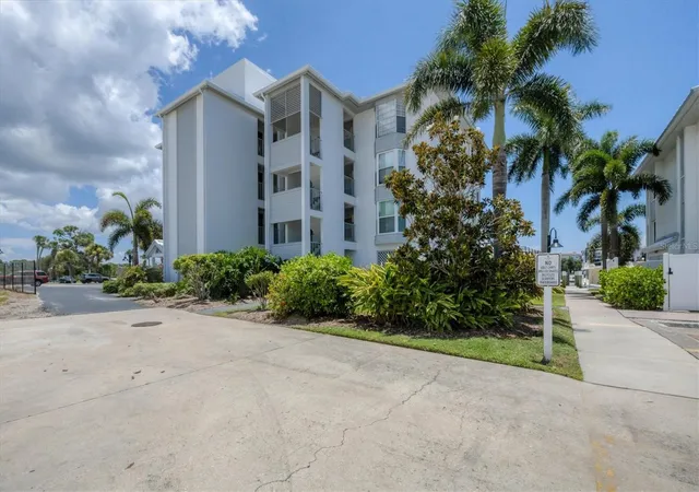 2nd image of 7070 Placida Rd, ENGLEWOOD, FL 33946