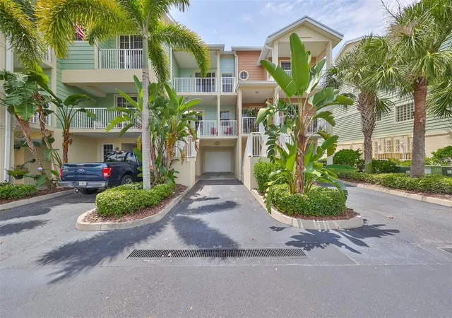 4th image of 3226 Mangrove Point Dr, Ruskin, FL 33570 | MLS# T3546286