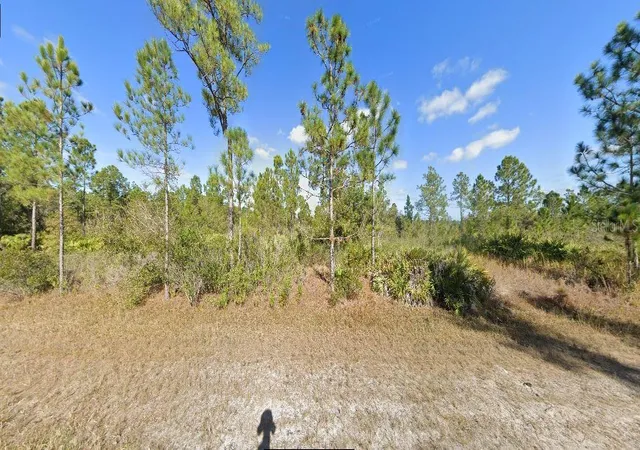 2nd image of 522 Tropicana Dr, Indian Lake Estates, FL 33855 | MLS# O6229478